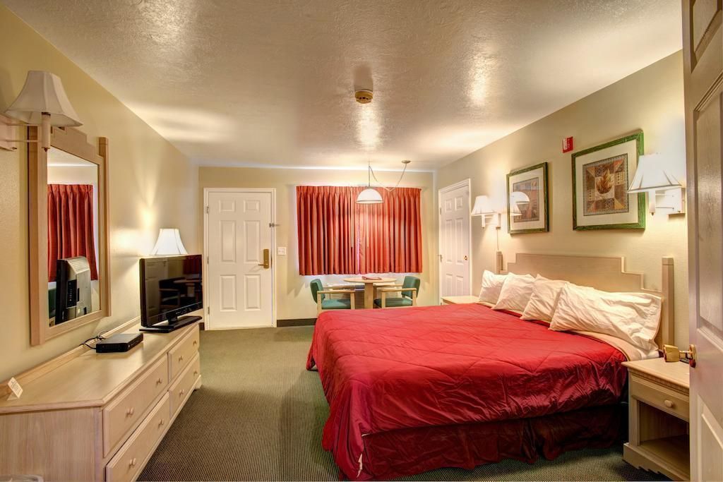 Cathedral Valley Inn