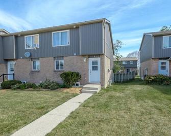 Home away from home - Kincardine - Building