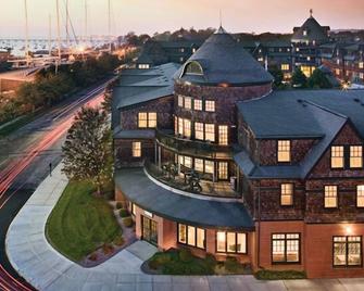 Newport - Wyndham Long Wharf - downtown location - Newport - Building