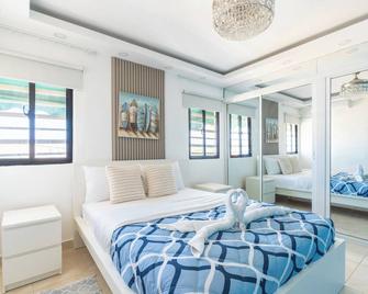 Serenity-3br/Pool/Rooftop/Bbq/Mountain View - Baní - Bedroom