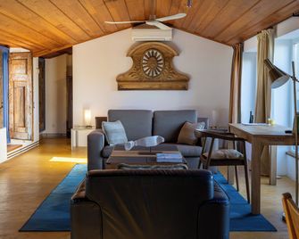 Quinta do Barrieiro - Art Selection by Maria Leal da Costa - Marvão