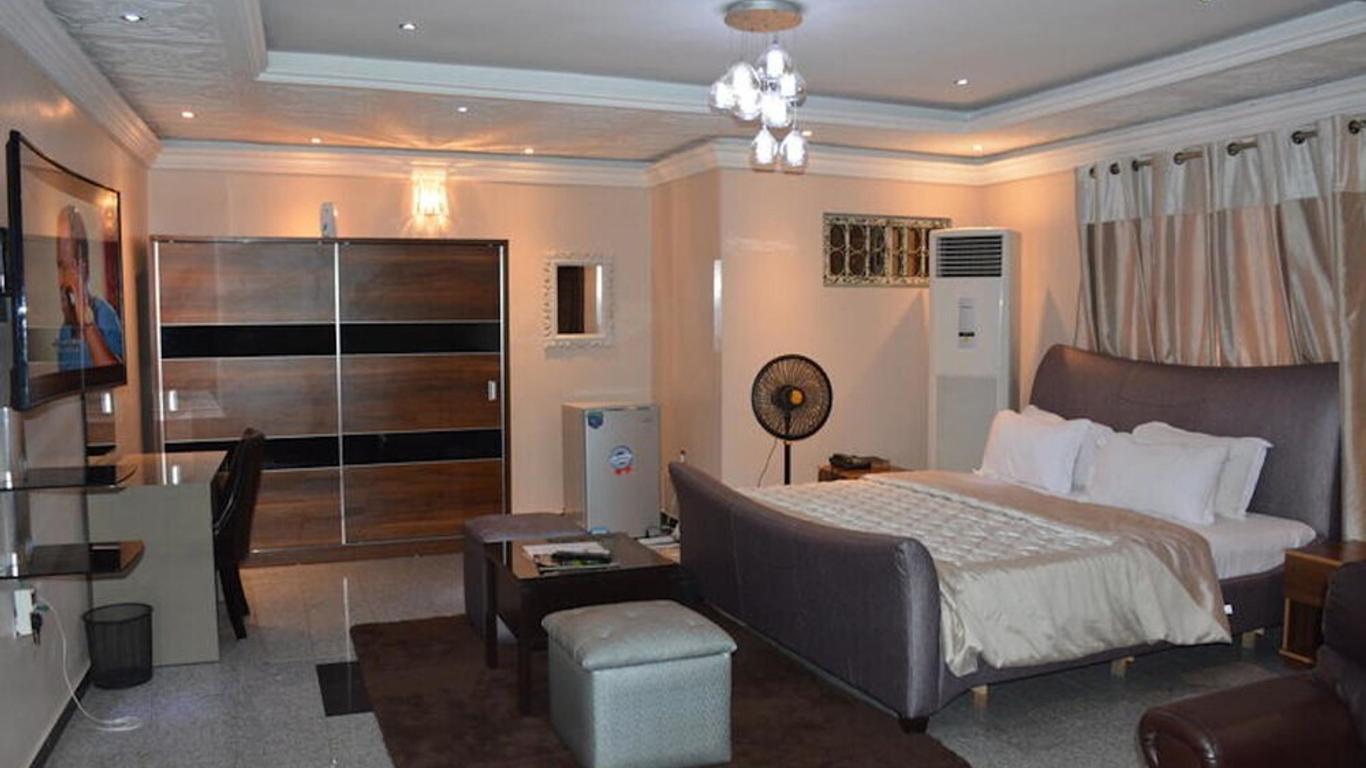 Platinum Inn Gee Hotel