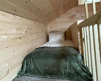 Cozy camp with an amazing view! - Warren - Habitación