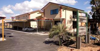 Queensport Tavern And Motel - Tingalpa - Edificio