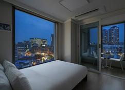 Urbanstay Myeongdong - Seul - Camera da letto