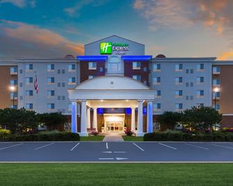 Holiday Inn Express Hotel & Suites Petersburg Fort Lee - Petersburg - Building