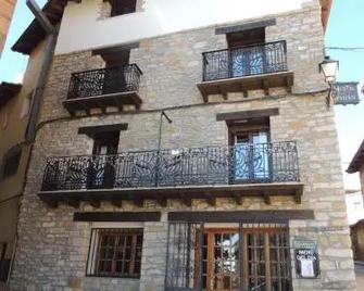 Hostal Casa Damián - Valdelinares - Edificio