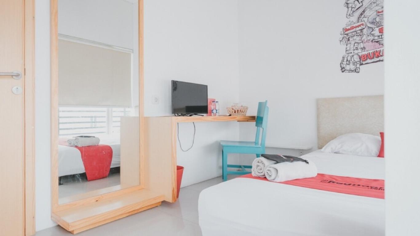 RedDoorz Plus @ Kapuk Business Park