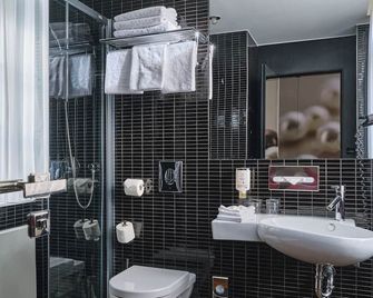 Perla Hotel - Prag - Bad