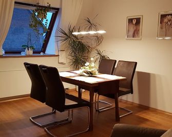 70 square meters Non smoking apartment - Jever - Dining room