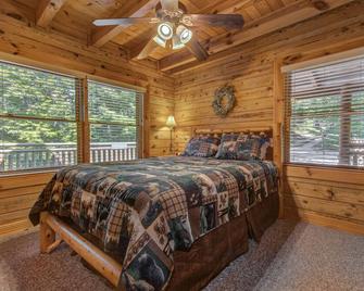 Natures Paradise - Wears Valley - Bedroom