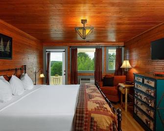 Friends Lake Inn - Chestertown - Bedroom