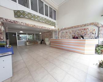 Afyon Polat Hotel - Afyon - Front desk