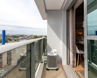 7Th Avenue Oxford Residence - Curitiba - Balcony