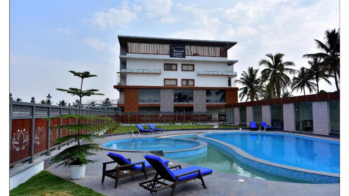 Royal Lotus View Resotel