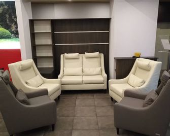 Bis Hotel Varese - Varese - Salónek
