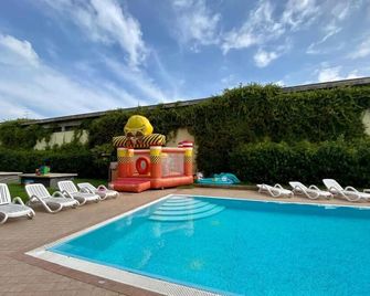 Ferretti Residence Garda Palace - Peschiera del Garda - Pool