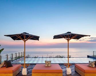 Tribe Bali Kuta Beach - Kuta - Building