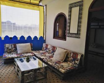 Tangier Kasbah Hostel - Tangier - Living room