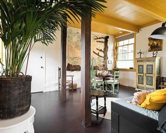 Boutique Hotel Jongwijs Westzaan - Oostzaan - Вітальня