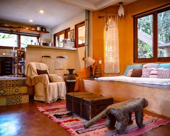 Chalé Sossego e Casa Flora - Alto Paraíso de Goiás - Salon