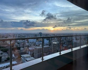Fairview Luxury Apartments - Dar es Salaam - Balcón