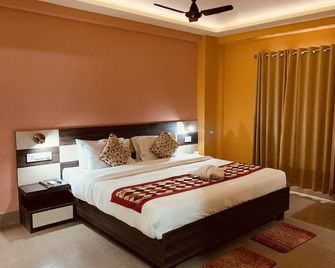 The Loft Hotel - Siliguri - Bedroom