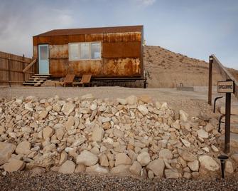 Saguaro Tiny Home - Includes Soaking - Florence