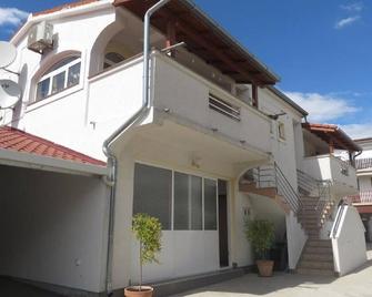 Apartments Gloria - Biograd na Moru - Edificio