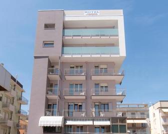 Hotel Jonni - Соттомаріна - Будівля