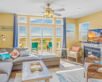 Beach Dream Two in Ocean Shores - Moclips - Living room