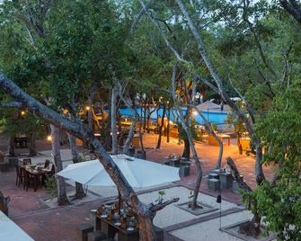 Nilaveli Beach Hotel - Trincomalee