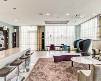 Newly development 1BR w. W/D, Gym in Cambridge by Blueground - كامبريدج - ردهة