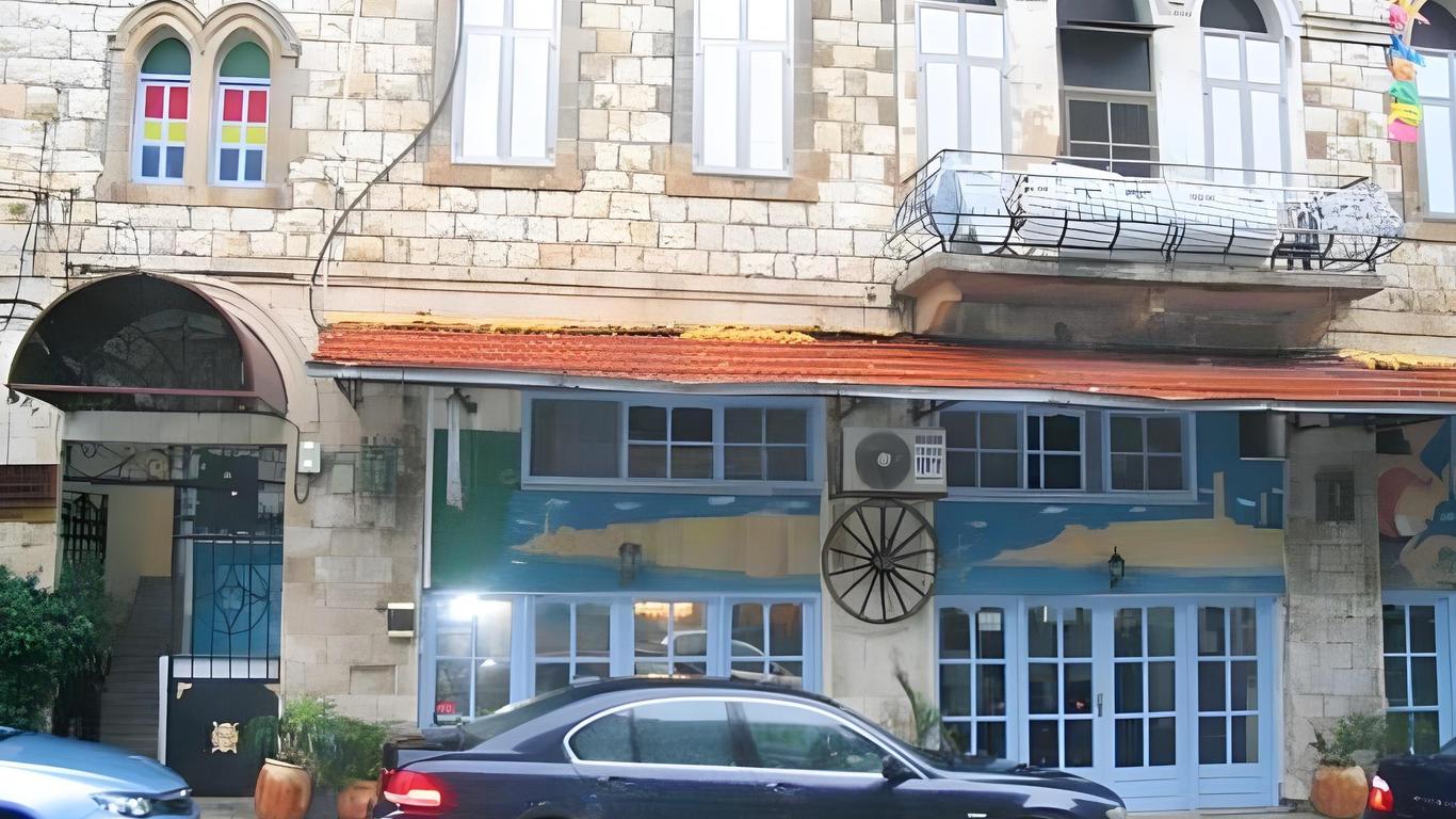 Akko Gate Hostel & Motel