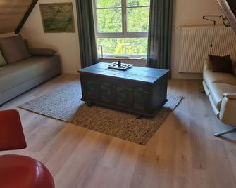 Ferienwohnung Im Spicherle, 45qm, 1 Wohn-/schlafzimmer, Max. für 2 Personen - Fischerbach - Huiskamer