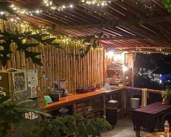 Bajo Las Estrellas Eco Glamping - Mazunte - Bar