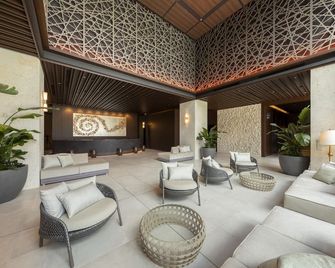Hewitt Resort Naha - Naha - Lounge