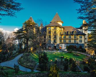 Wildflower Hall, An Oberoi Resort, Shimla - Shimla - Building