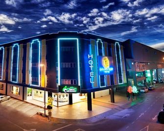 Golden Roof Hotel Ampang Ipoh - Ipoh - Building