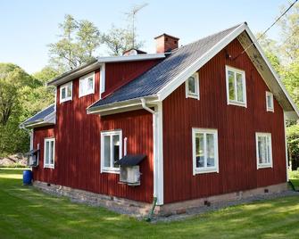 Awesome Apartment In Rönneshytta - Askersund - Edificio
