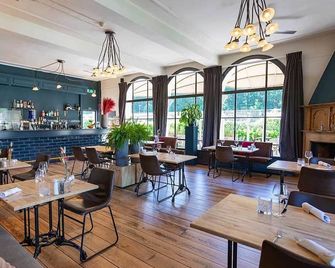 Family escape near Pagnevaartforest | Nature trails, city sights | 2 Units - Bosschenhoofd - Restaurace