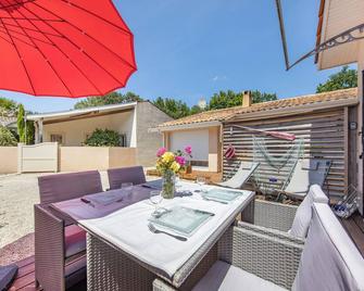 Escapades Marines Classée 3 Étoiles - Арес - Балкон