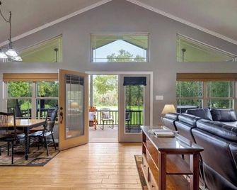 The Cabin at Neely’s Point - Lake Palestine - Flint - Sala de estar