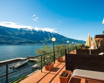 Hotel Leonardo da Vinci - Limone sul Garda - Balcony