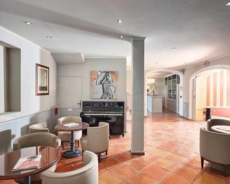 لا باستيد دو بورت - سان-تروبيه - ردهة