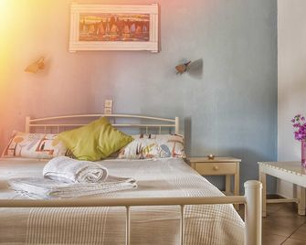 Elli Beach Apartments and Studios - Acharavi