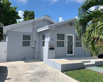 Private Studio, 5 minutes to everything in Miami - Miami - Edificio