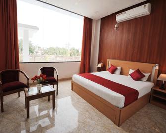 The Retreat - Mirzāpur - Bedroom