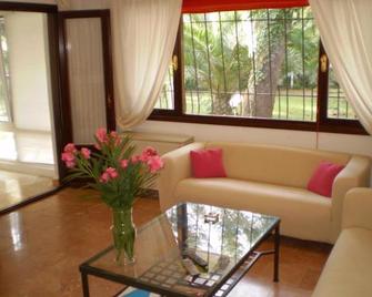 Muses Villas Resort - Sane - Sala de estar