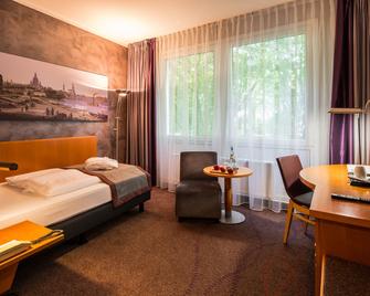 Ramada by Wyndham Dresden - Dresde - Chambre